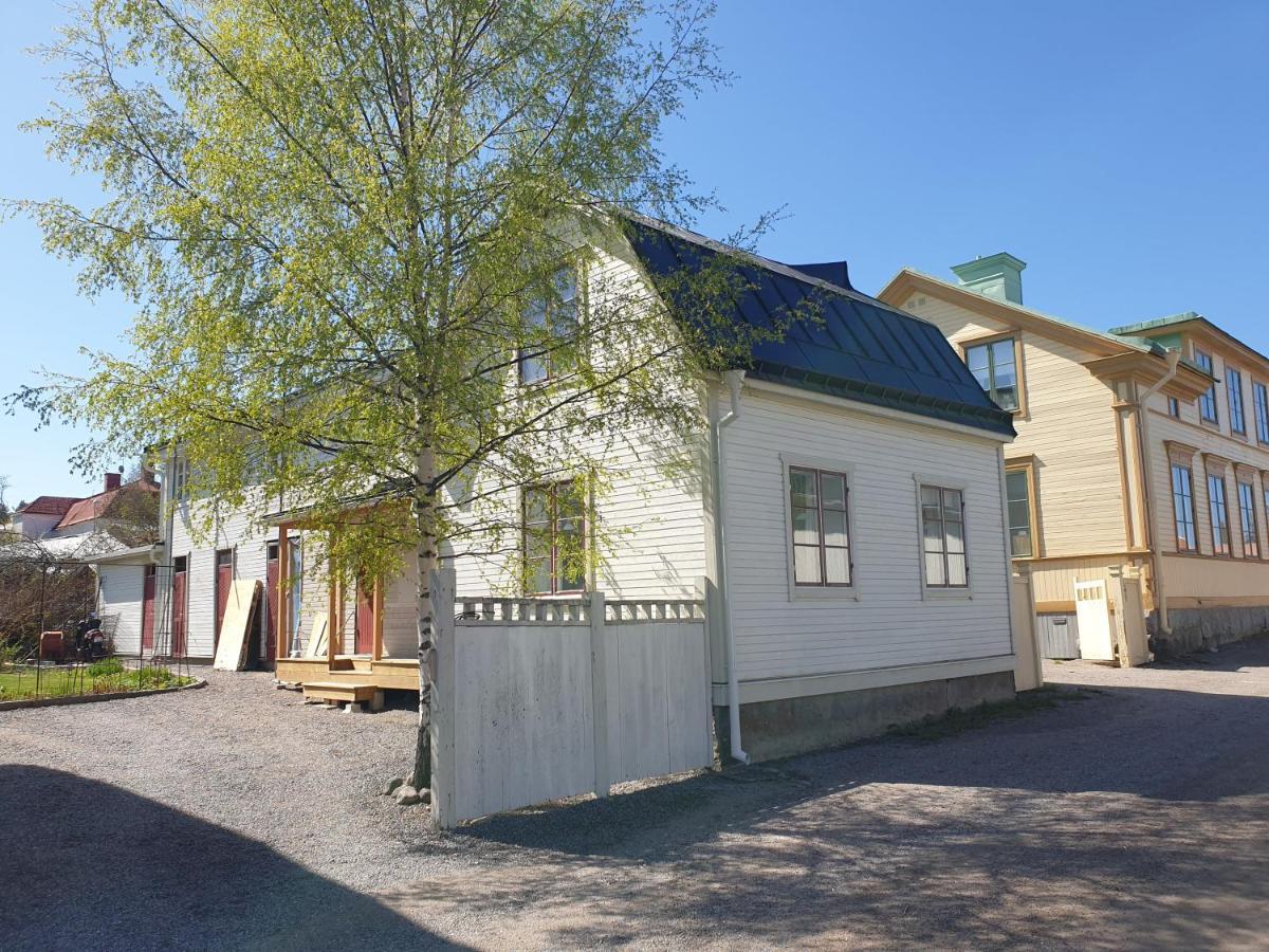 Vaelrenoverad Fin Laegenhet I Charmigt Omrade Сёдерхамн Экстерьер фото