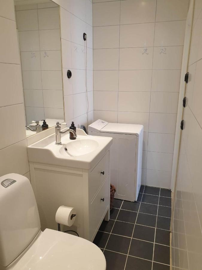 Vaelrenoverad Fin Laegenhet I Charmigt Omrade Сёдерхамн Экстерьер фото